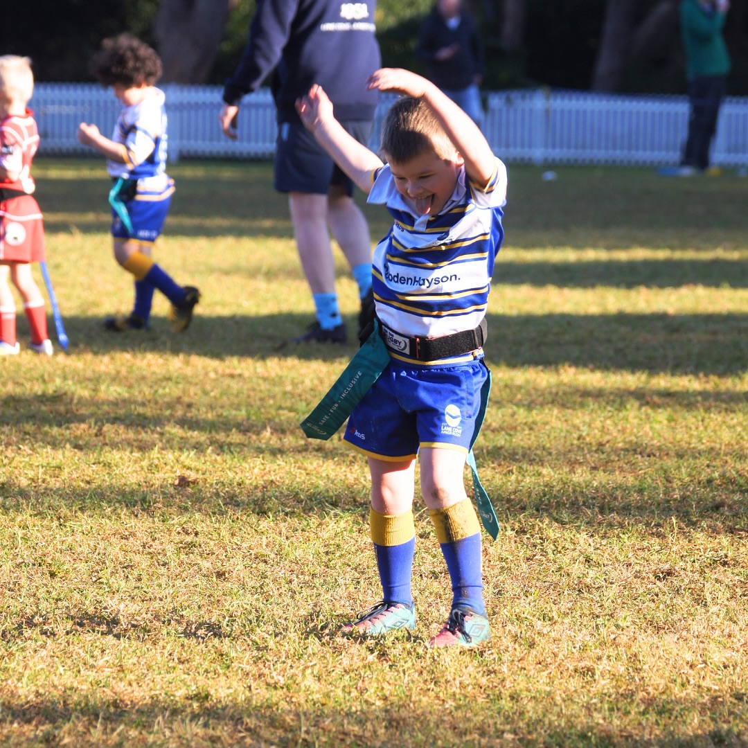 Close up of 2Reds fabric quality